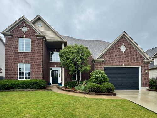 847 Sunrise Dr, South Elgin, IL, 60177-3743 | Card Image