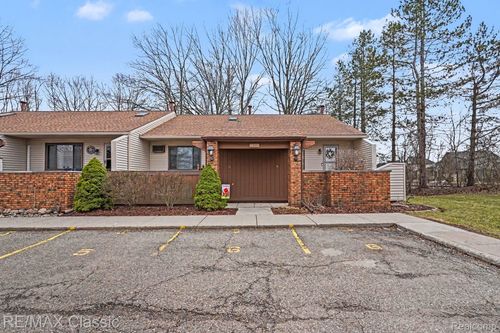 unit-5-25691 Lexington Dr, South Lyon, MI, 48178-1068 | Card Image