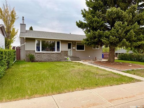 294 Burke Cres, Swift Current, SK, S9H4H6 | Card Image