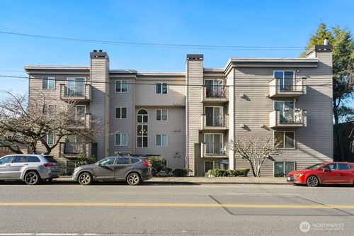 apt-206-4831 Fauntleroy Way Sw, Seattle, WA, 98116-4562 | Card Image