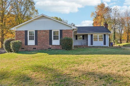 112 Lorelei Ct, Winston-Salem, NC, 27103-5323 | Card Image