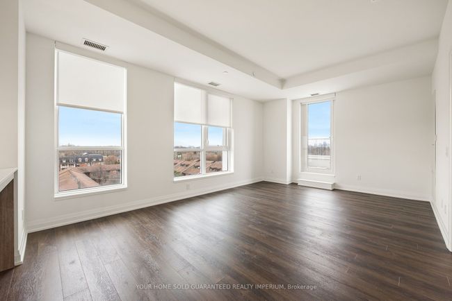 286 Main St, Condo with 3 bedrooms, 2 bathrooms and null parking in Toronto ON | Image 9