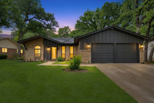 2912 Duff Dr, Arlington, TX, 76013-2007 | Card Image