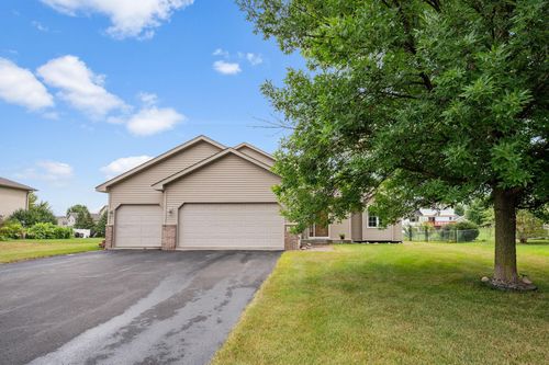 6194 Karmen Ave Ne, Albertville, MN, 55301-4625 | Card Image