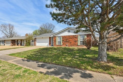 1693 Sycamore Ave, Broken Arrow, OK, 74012-5128 | Card Image