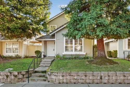 1008 Meadowbridge Dr, Folsom, CA, 95630-7907 | Card Image