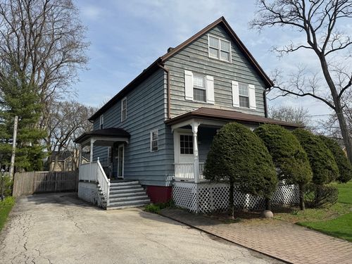 933 Harms Rd, Glenview, IL, 60025-3246 | Card Image