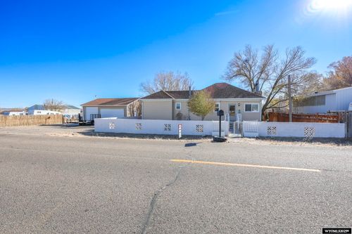 269 Hoskins Ln, Rock Springs, WY, 82901-3117 | Card Image