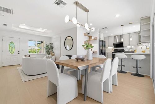 1241 Lynn Way, Sunnyvale, CA, 94087-1546 | Card Image
