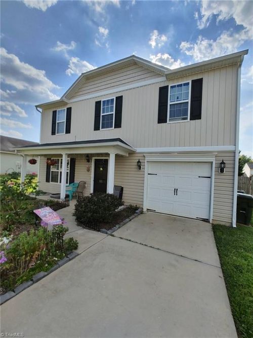 115 Florida Dr, Thomasville, NC, 27360-5384 | Card Image