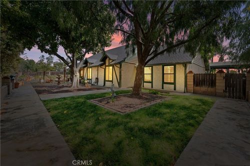 16872 Iris Ave, Riverside, CA, 92504-5812 | Card Image