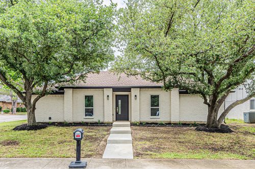 2220 Greenvalley Dr, Carrollton, TX, 75007-5714 | Card Image