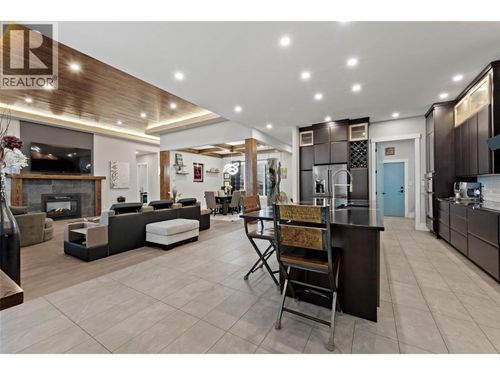 1314 Myra Pl, Kamloops, BC, V2E0C3 | Card Image