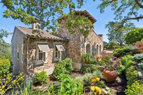 115 Stonetree Lane, Novato, CA, 94945 | Card Image
