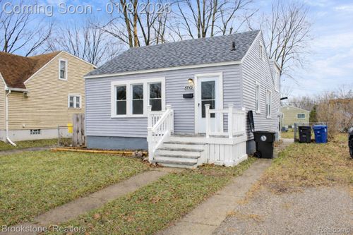 19369 Wakenden, Redford, MI, 48240-1448 | Card Image