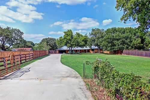 3615 Fritz Ln, Corinth, TX, 76208-5633 | Card Image