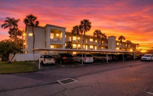 201-946 Virginia St, DUNEDIN, FL, 34698-6818 | Card Image