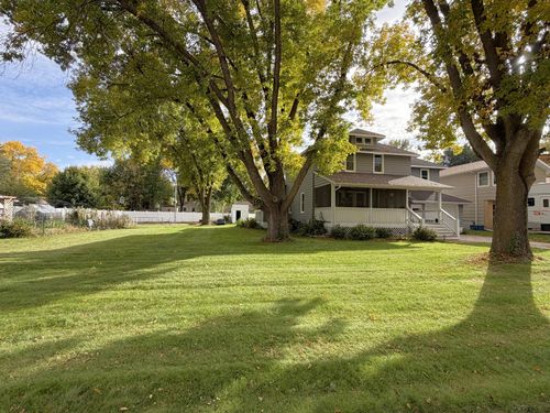 1133 10th Ave, Granite Falls, MN, 56241-1230 | Card Image
