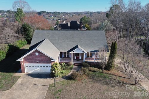 640 40th Avenue Ln Nw, Hickory, NC, 28601-8080 | Card Image