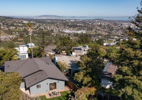 2612 Lincoln Ave, Belmont, CA, 94002-1428 | Card Image