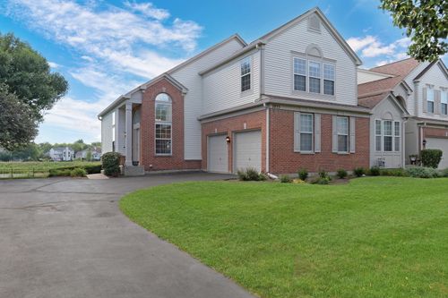2833 Waterfront Ave, Algonquin, IL, 60102-6834 | Card Image