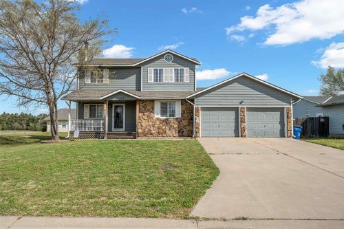210 Hymer Dr, Sedgwick, KS, 67135-8715 | Card Image