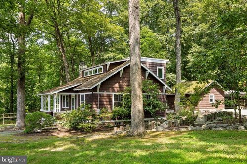 2942 Windy Bush Rd, NEWTOWN, PA, 18940-3118 | Card Image