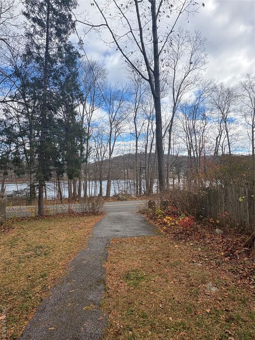 66 Lake Shore Dr, Patterson, NY, 12563-1506 | Card Image