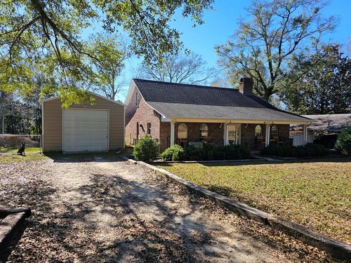1738 Walton Ave, Wiggins, MS, 39577-9244 | Card Image