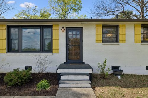 3215 Leswood Ln, Nashville, TN, 37207-2441 | Card Image