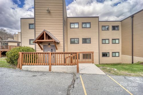 512-105 Sugar Ski Dr, Sugar Mountain, NC, 28604-7145 | Card Image