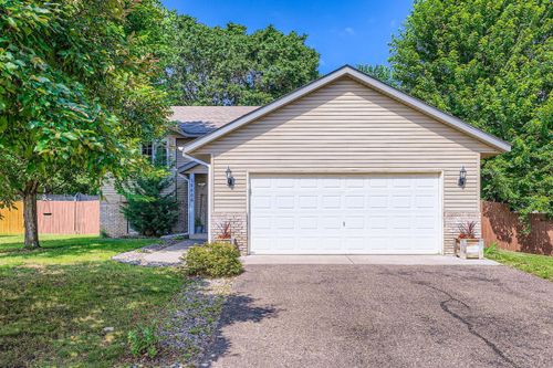 38606 Glacier Dr, North Branch, MN, 55056-3316 | Card Image