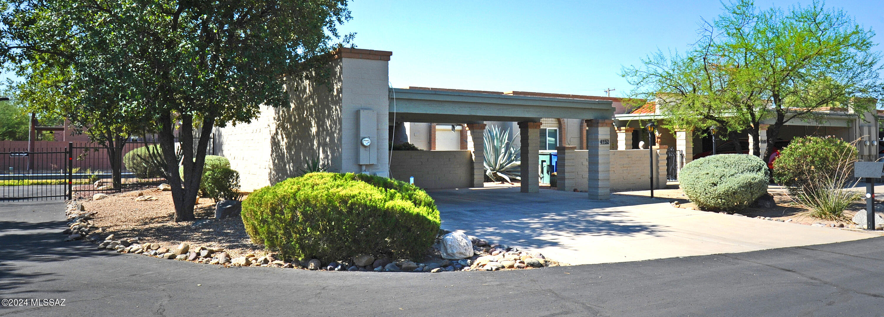 Megan Dr, Tucson, AZ 85712