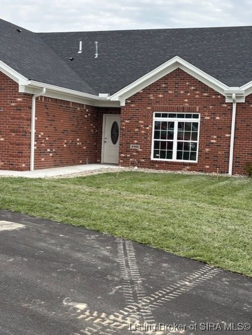2410 Magnolia Ct, Clarksville, IN, 47129-1063 | Card Image