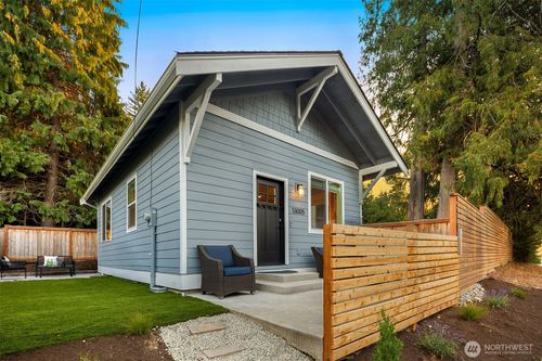 2-13005 Ne 73rd St, Kirkland, WA, 98033-8310 | Card Image