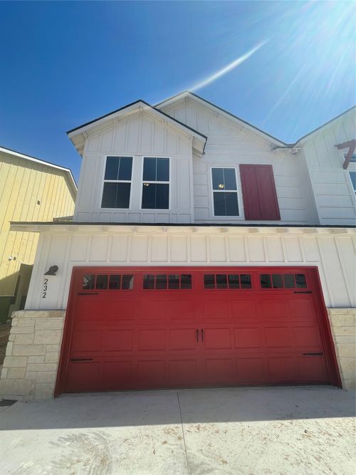 232 Sapphire, New Braunfels, TX, 78130-4567 | Card Image