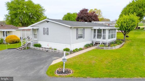 82 Taylor Dr, Ronks, PA, 17572-9502 | Card Image