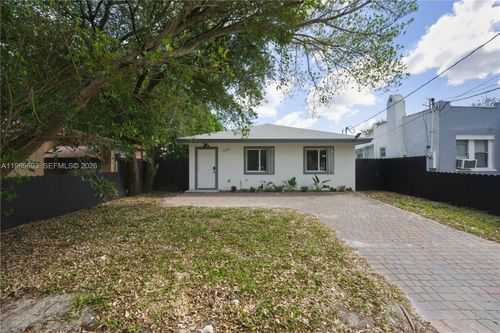 6723 Nw 6th Ave, Miami, FL, 33150-4103 | Card Image