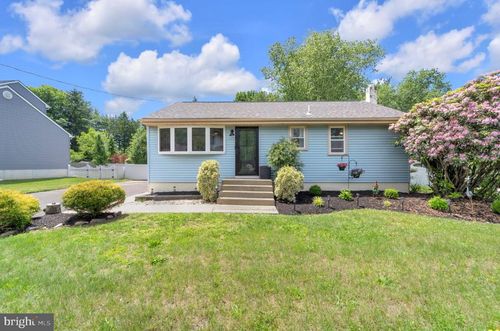 1181 Byrd Dr, Woodbury, NJ, 08096-6035 | Card Image