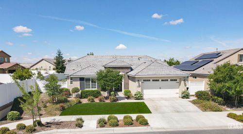 1911 Highgate Greens Drive, Bakersfield, CA, 93311 | Card Image
