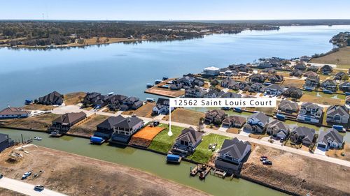 12562 St Louis Ct, Willis, TX, 77318-5900 | Card Image