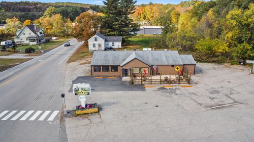 142 Old Turnpike Rd, Quinebaug, CT, 06262-7717 | Card Image