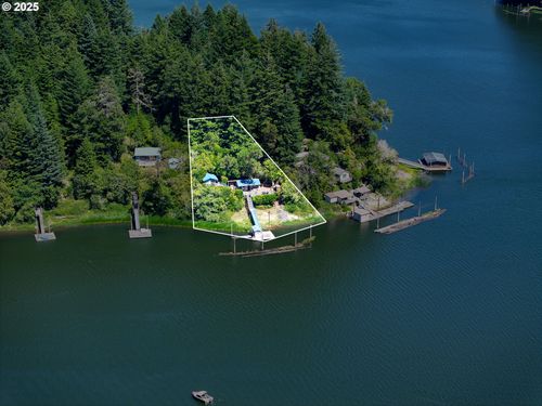 1417 N Tenmile Lk, Lakeside, OR, 97449-8687 | Card Image