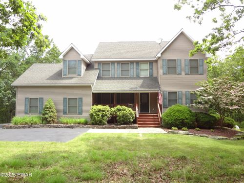1100 Dewberry Dr, Hawley, PA, 18428-8323 | Card Image