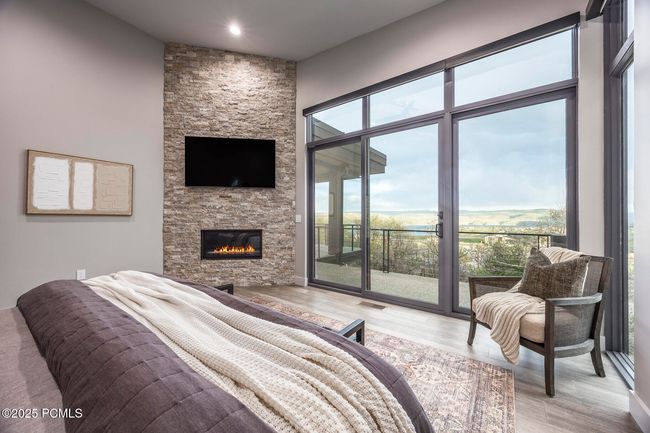 1817 W Skyridge Dr, Home with 5 bedrooms, 6 bathrooms and null parking in Mayflower Mnt UT | Image 7