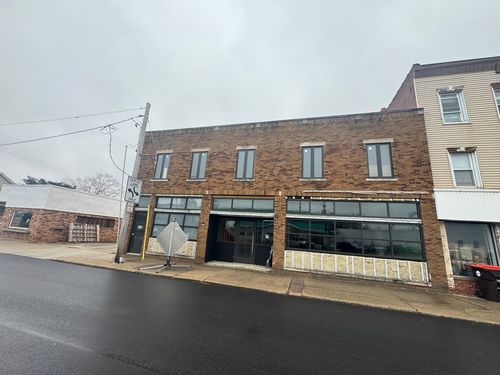 120 Walnut St, Washington, IL, 61571-2646 | Card Image