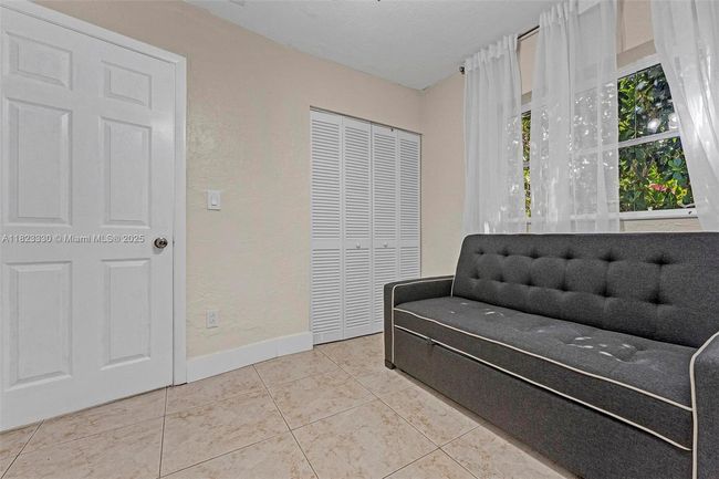 10371 Sw 146 Th St, House other with 5 bedrooms, 3 bathrooms and null parking in Miami FL | Image 24