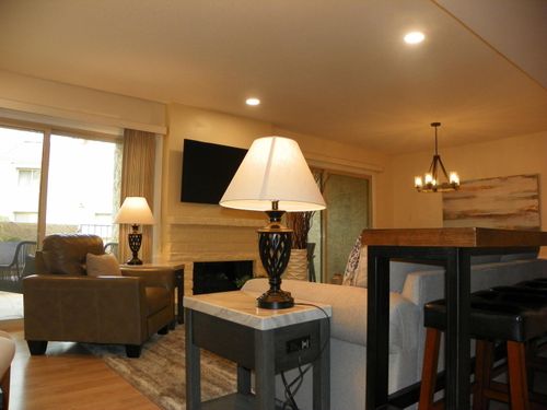 201-7360 N Via Camello Del Norte, Scottsdale, AZ, 85258-3660 | Card Image