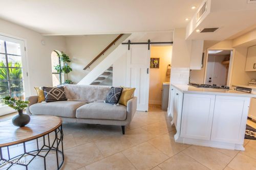 2-1131 E North Ln, Phoenix, AZ, 85020-8563 | Card Image