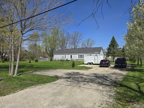 10537 Willis Rd, Willis, MI, 48191-9746 | Card Image